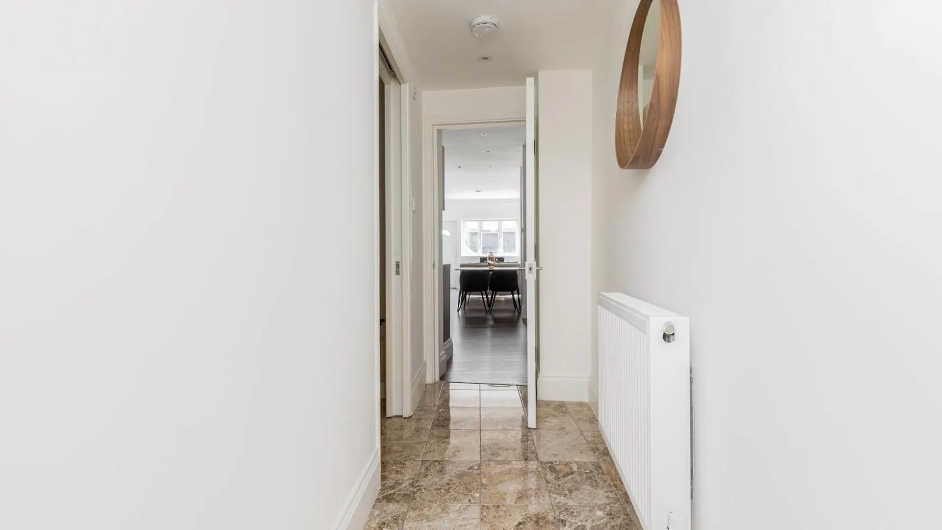 The Peckham Apartment London 0*,