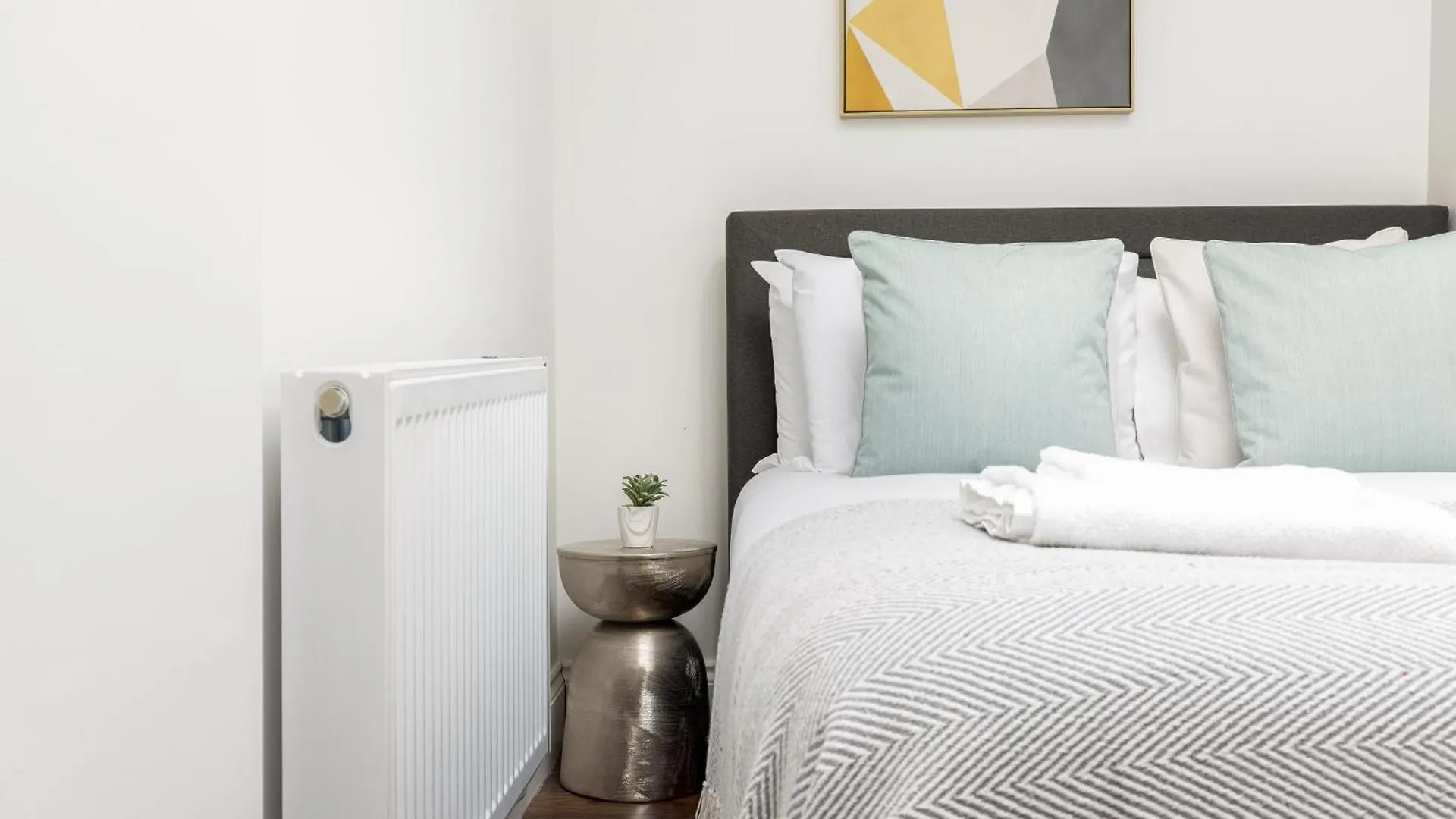 The Peckham Apartment London 0*,